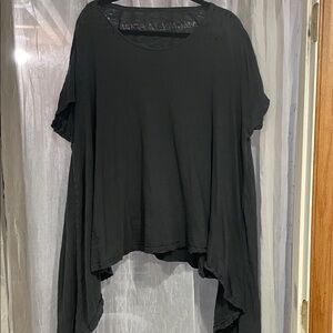 Magnolia Pearl Flowing Black Tunic